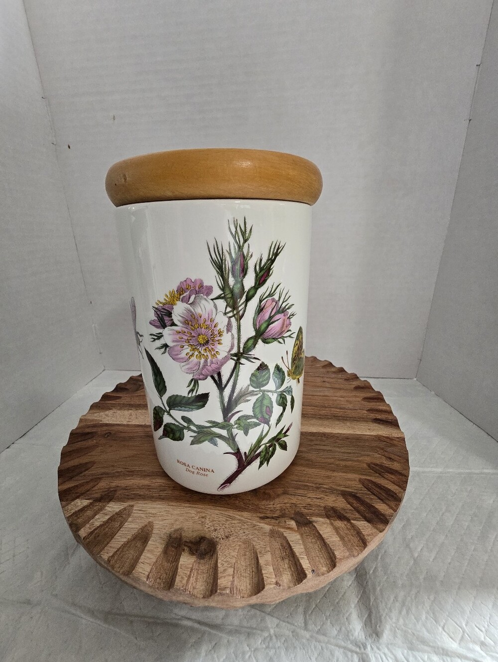 Vtg Portmerion Botanic Garden Dog Rose Ceramic Canister England Butterfly "EUC".